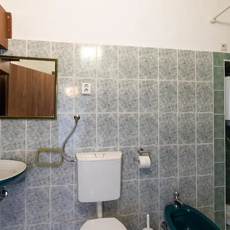 Appartamento By The Sea Baska, Krk - 19517 *